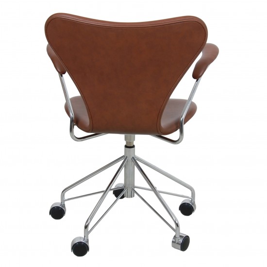 Buy 3217 Arne Jacobsen Seven office chair CPH Classic